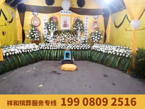 室外鮮花靈堂
